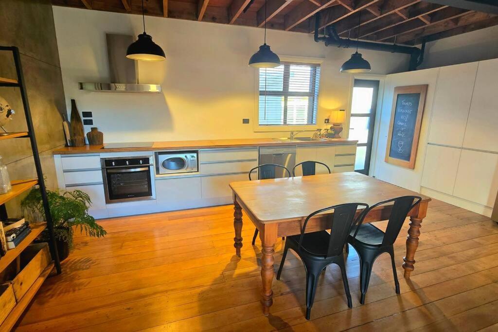 Apartment 4 - Haddin Court - Chic Ny Loft Style Blenheim Exterior foto