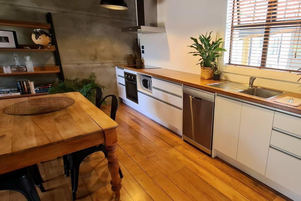 Apartment 4 - Haddin Court - Chic Ny Loft Style Blenheim Exterior foto